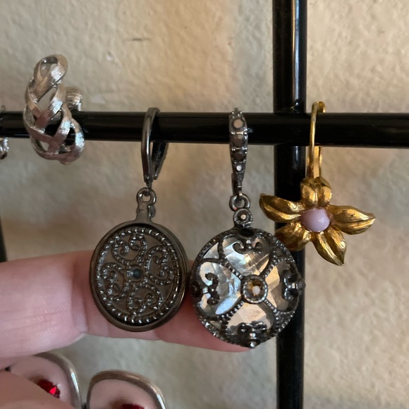 Vintage Crystal Earrings 💗 - Picture 1 of 2